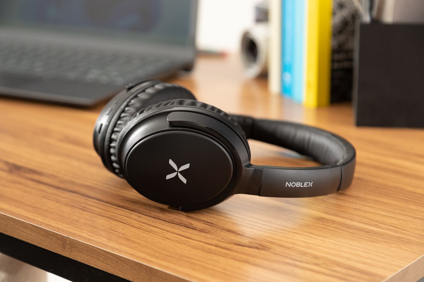 Auricular vincha bluetooth HP350BT Lifestyle