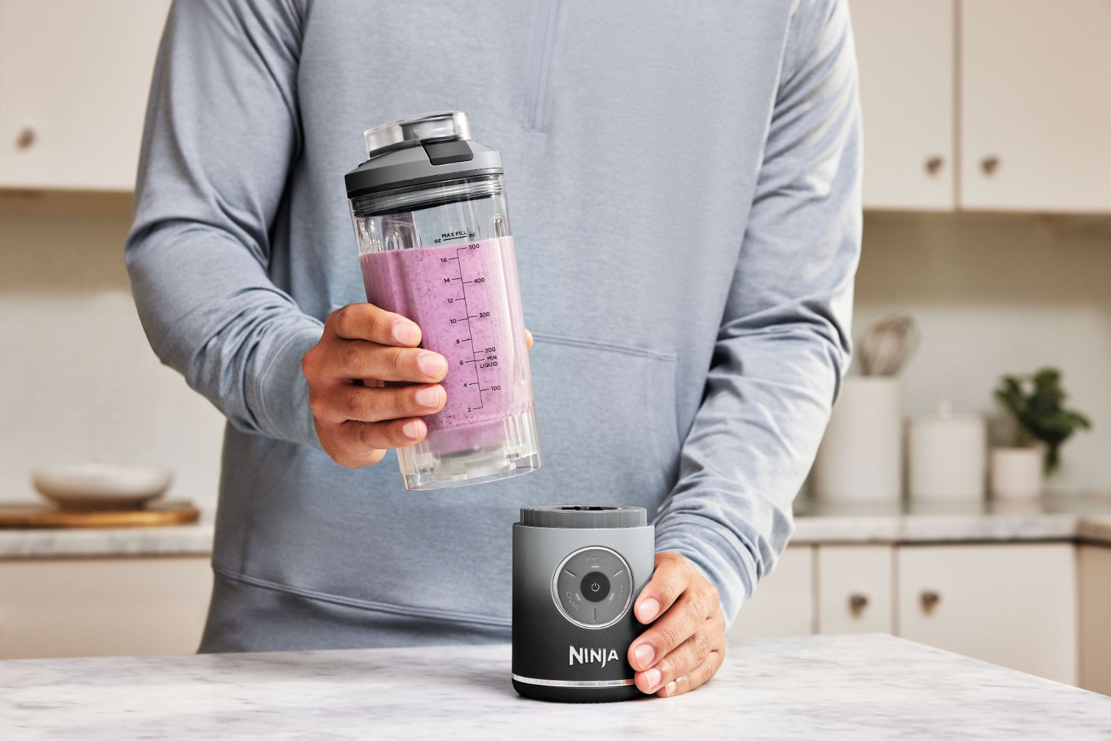 NINJA BLAST MAX PORTABLE BLENDER GREY BC251EUGY Lifestyle