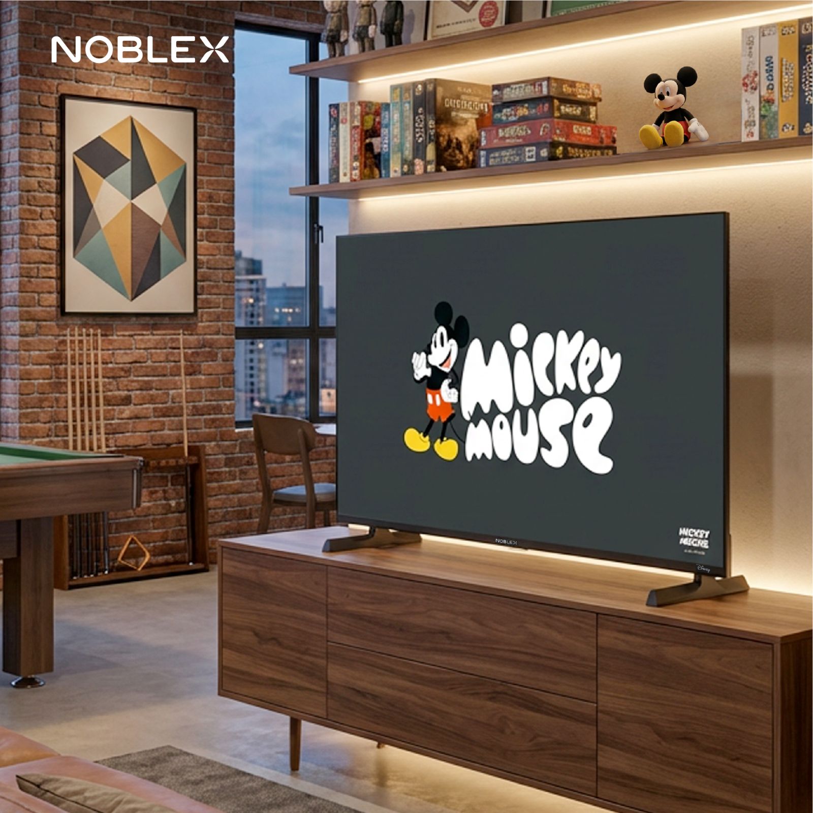 SMART TV 32" NOBLEX  - MICKEY SERIES Lifestyle